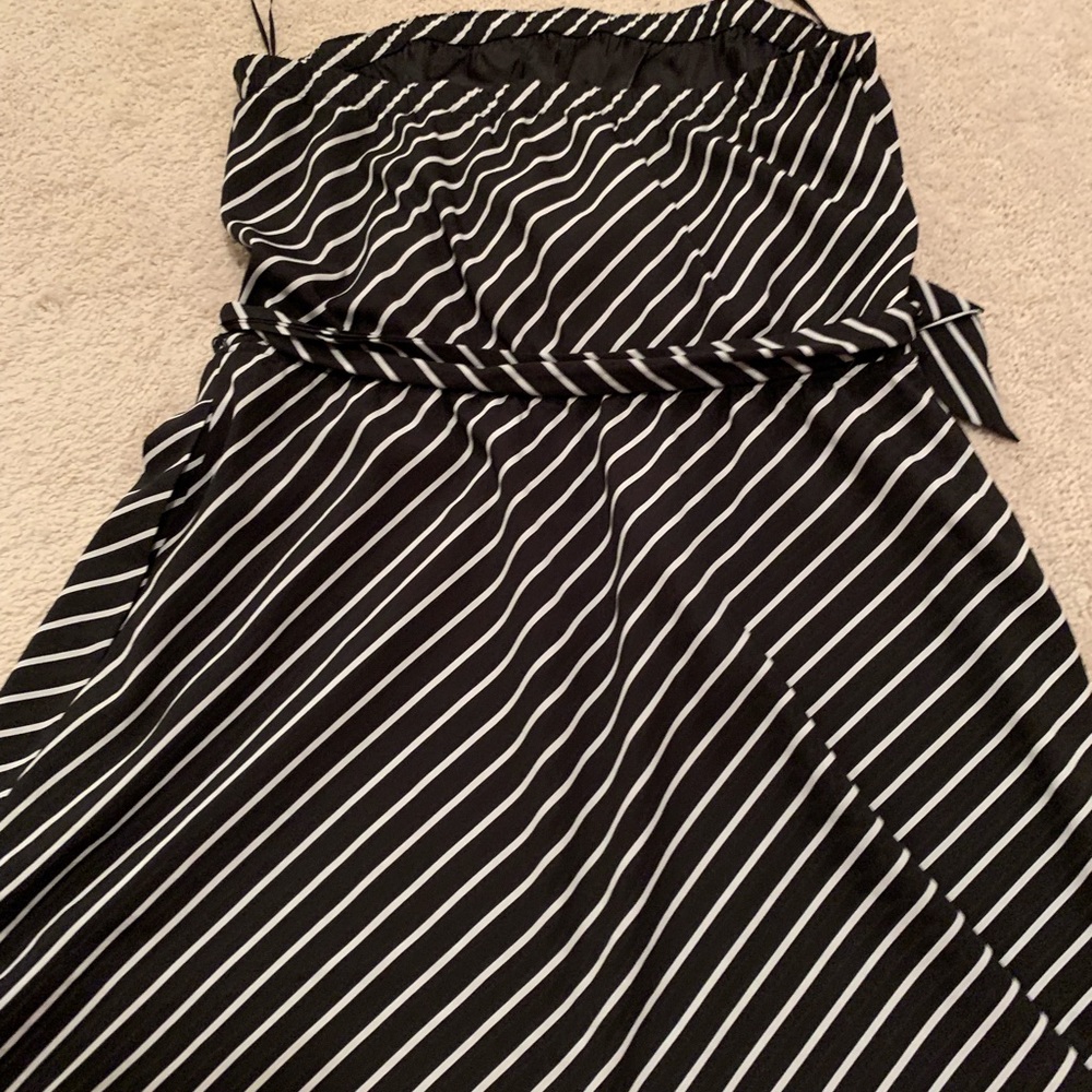 Black and white Express Dress Size L